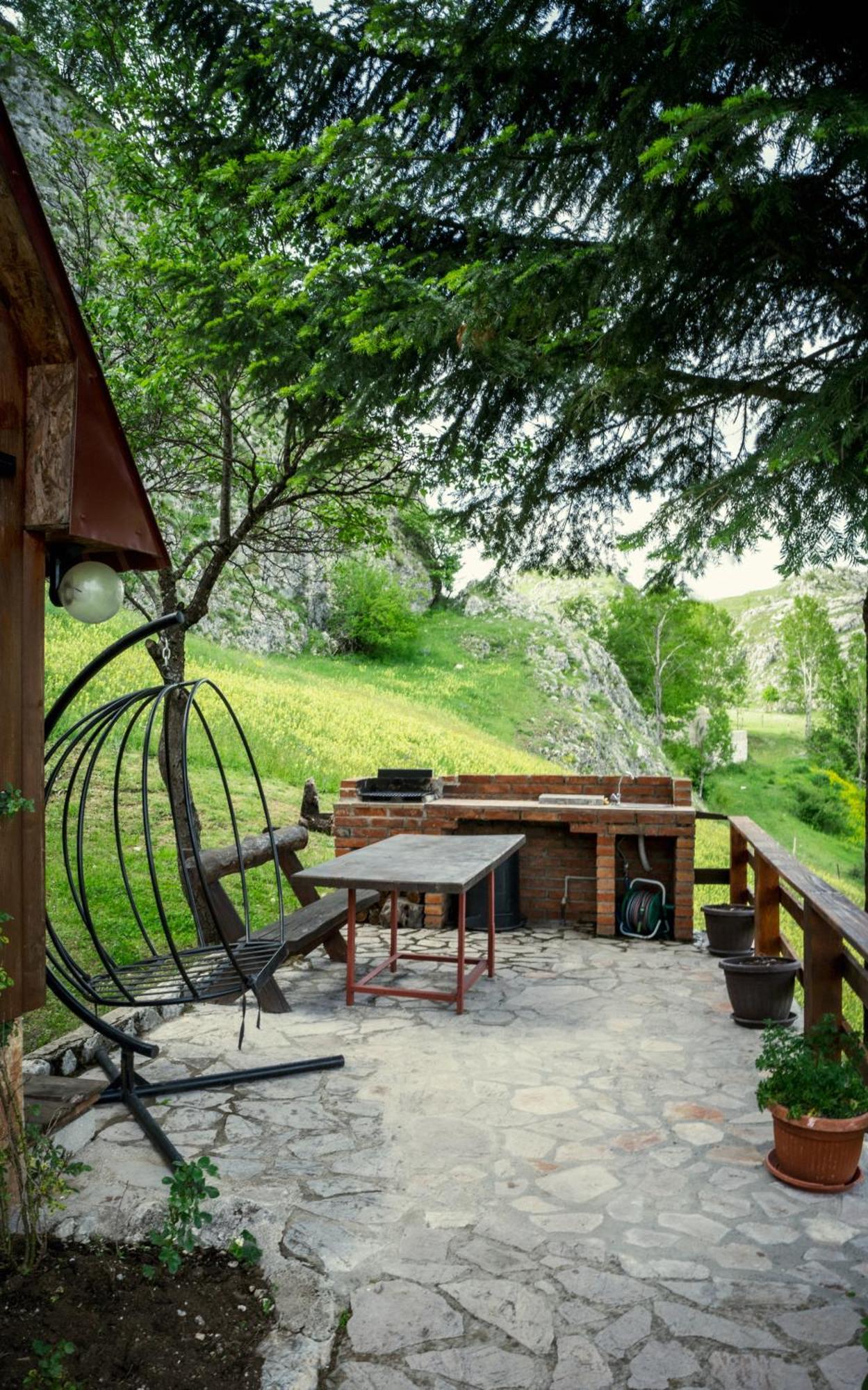 Detached House Milivoje Otel Poscenje Dış mekan fotoğraf